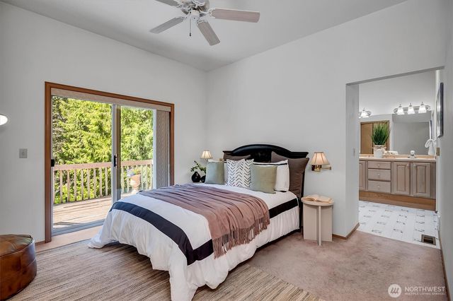 870 238th Avenue NE, Sammamish, WA 98074