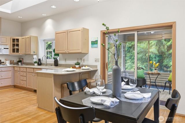 870 238th Avenue NE, Sammamish, WA 98074