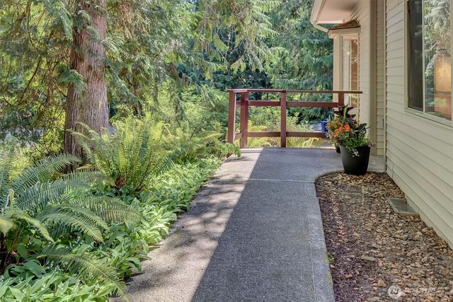 870 238th Avenue NE, Sammamish, WA 98074