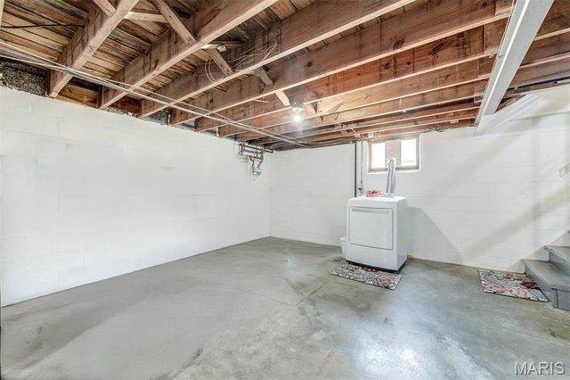 20 Constance Court, St Ann, MO 63074