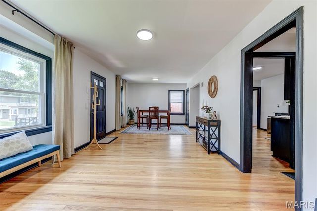 20 Constance Court, St Ann, MO 63074