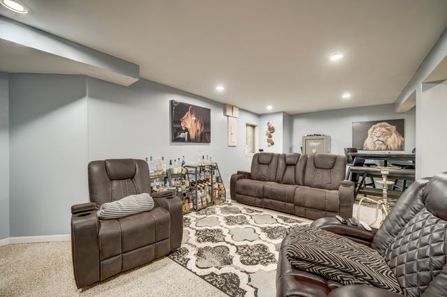 1133 JENNIFER Lane, Bolingbrook, IL 60440