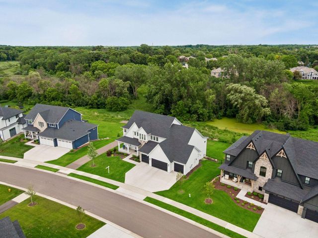 16865 46th Avenue N, Plymouth, MN 55446