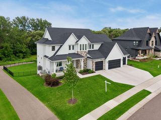 16865 46th Avenue N, Plymouth, MN 55446
