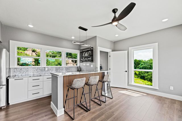 104 Clear Creek DR, Burnet, TX 78611