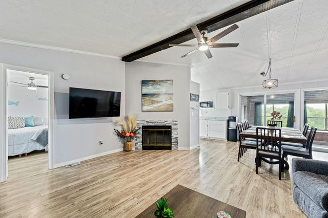 104 Clear Creek DR, Burnet, TX 78611