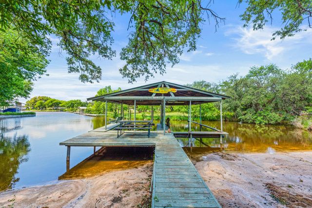 104 Clear Creek DR, Burnet, TX 78611