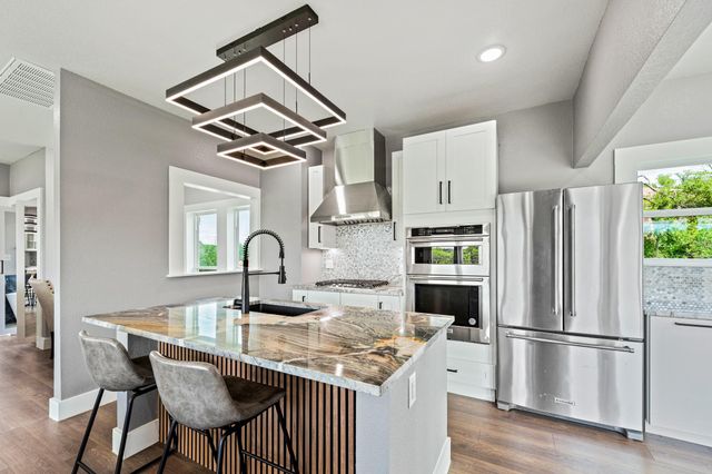 104 Clear Creek DR, Burnet, TX 78611