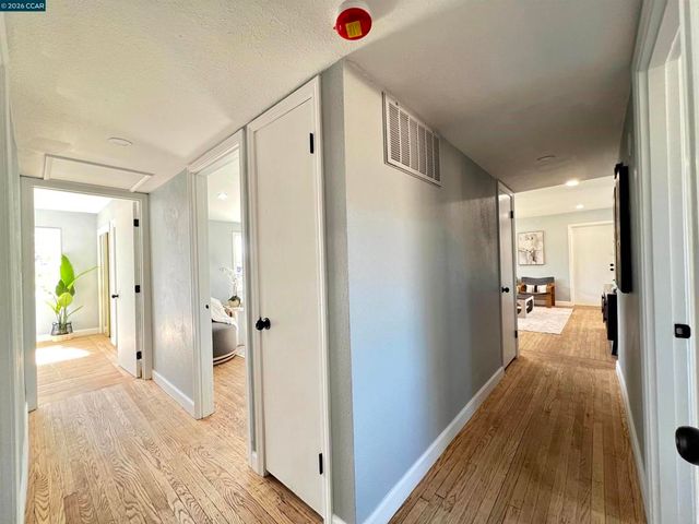 1192 Aspen Dr, Concord, CA 94520