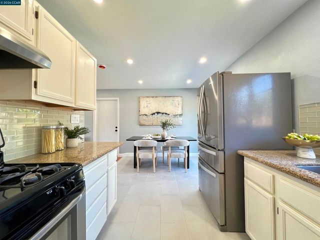 1192 Aspen Dr, Concord, CA 94520