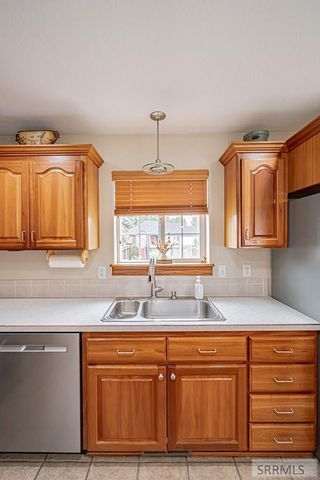 1292 Daniele Way, Blackfoot, ID 83221