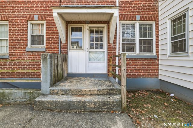 957 William Street APT B, Bridgeport, CT 06608