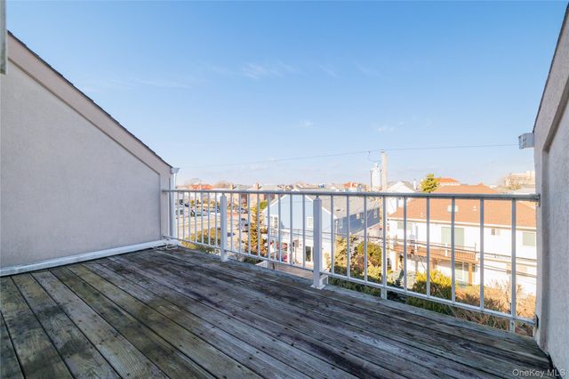 277 W Broadway UPPER, Long Beach, NY 11561