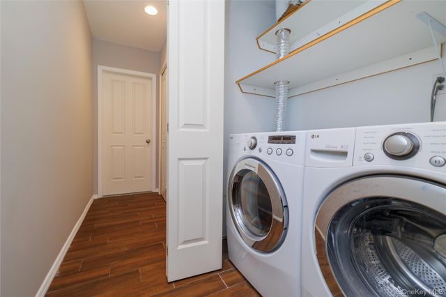 277 W Broadway UPPER, Long Beach, NY 11561