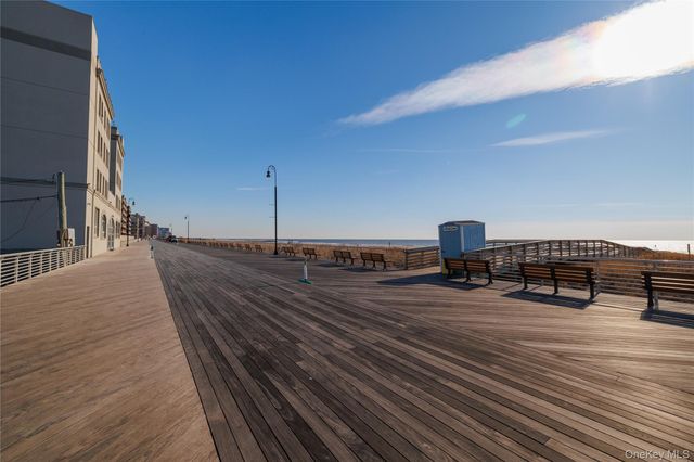 277 W Broadway UPPER, Long Beach, NY 11561