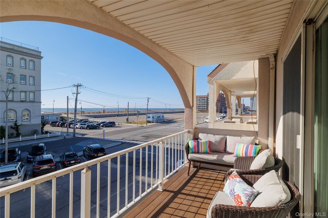 277 W Broadway UPPER, Long Beach, NY 11561