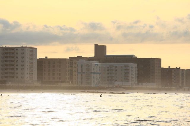 277 W Broadway UPPER, Long Beach, NY 11561