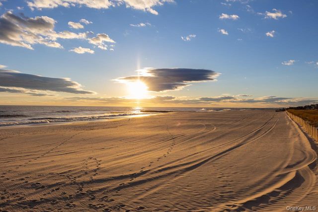 277 W Broadway UPPER, Long Beach, NY 11561