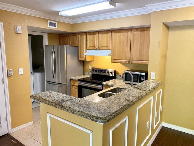 15185 Michelangelo Boulevard 105, Delray Beach, FL 33446