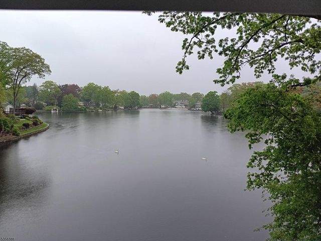 69 Fox Hill Rd, Parsippany-troy Hills Twp., NJ 07834