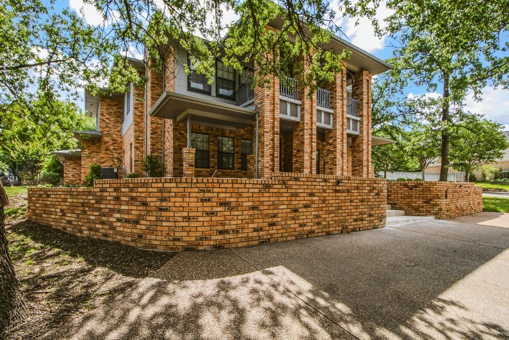 102 Pebble Beach Drive, Trophy Club, TX 76262