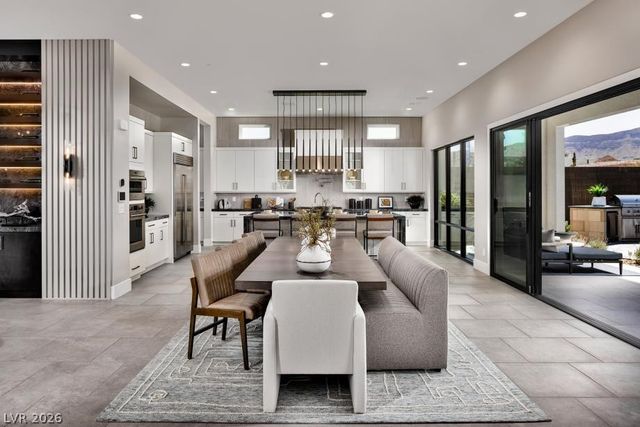 10784 White Granite Avenue, Las Vegas, NV 89135