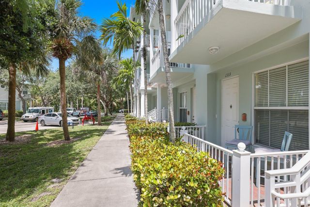 1333 SW 4th Court, Fort Lauderdale, FL 33312