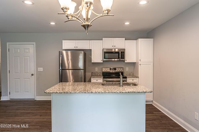 1040 W Indiana Avenue, Southern Pines, NC 28387