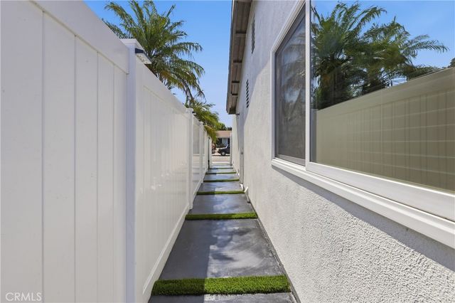 24961 Express, Laguna Hills, CA 92653