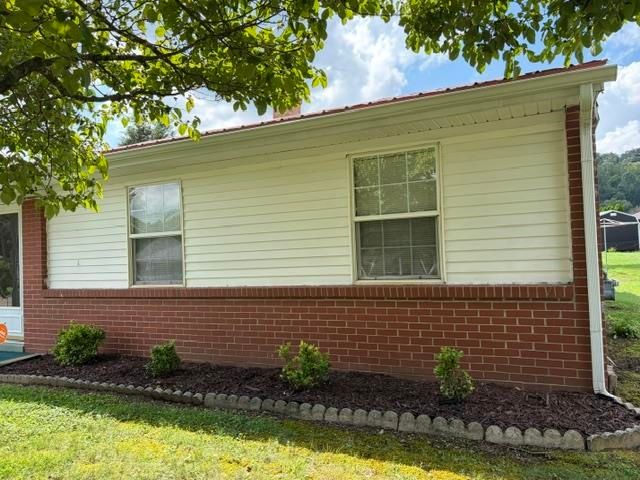 206 Nedra Drive, Barboursville, WV 25504
