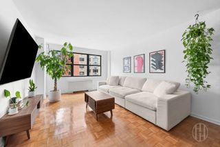 201 E 28th Street # 10L, New York City, NY 10016