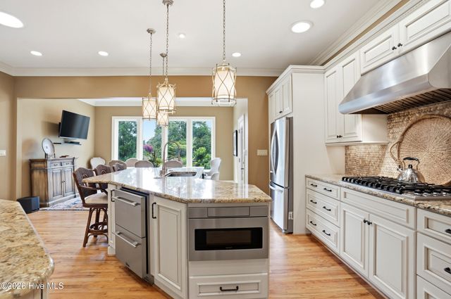605 Bradley Creek Point Road, Wilmington, NC 28403