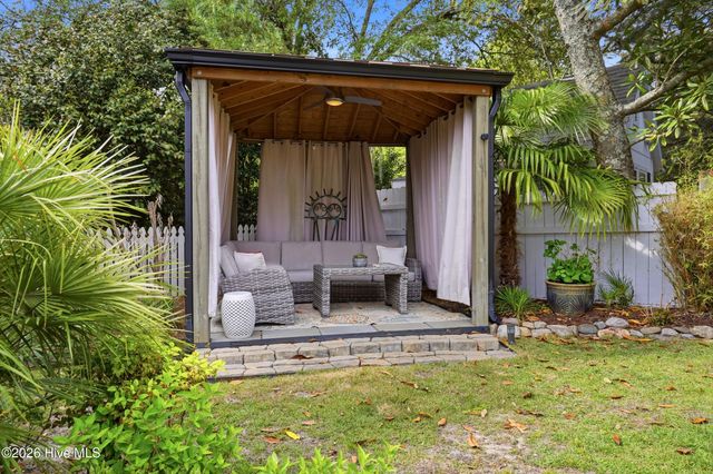 605 Bradley Creek Point Road, Wilmington, NC 28403
