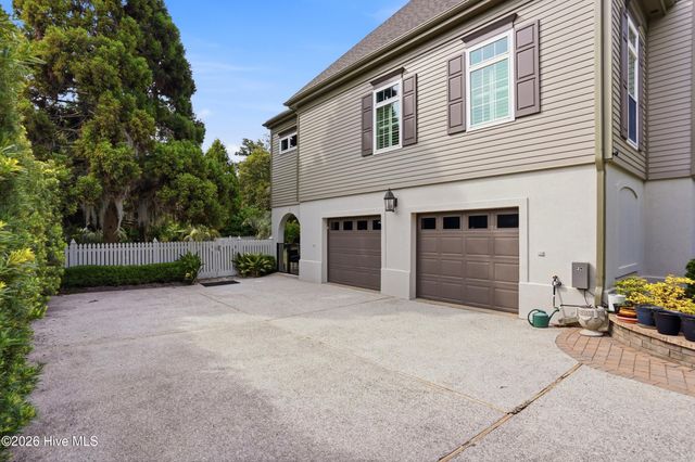 605 Bradley Creek Point Road, Wilmington, NC 28403