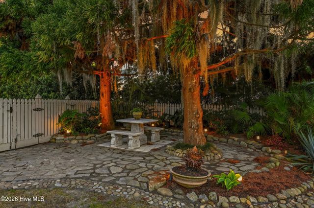 605 Bradley Creek Point Road, Wilmington, NC 28403