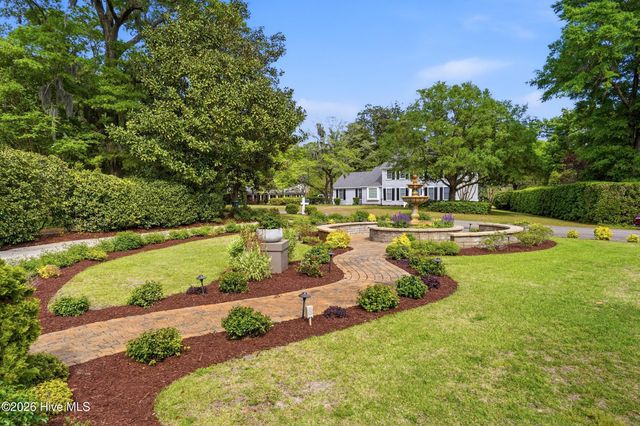 605 Bradley Creek Point Road, Wilmington, NC 28403