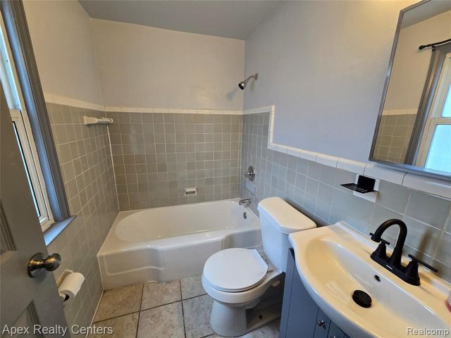 7671 - 7675 Evergreen Avenue, Detroit, MI 48228