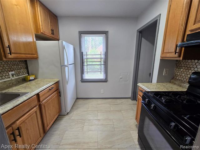 7671 - 7675 Evergreen Avenue, Detroit, MI 48228