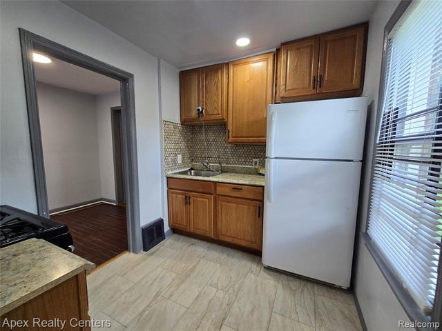 7671 - 7675 Evergreen Avenue, Detroit, MI 48228