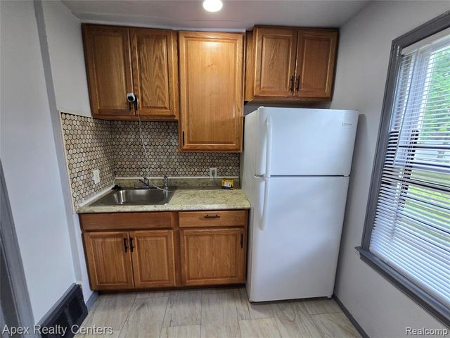 7671 - 7675 Evergreen Avenue, Detroit, MI 48228