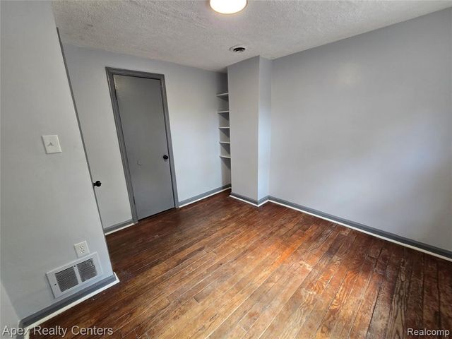 7671 - 7675 Evergreen Avenue, Detroit, MI 48228