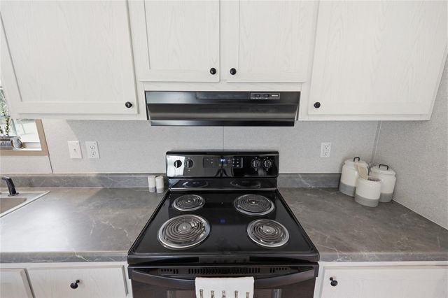 8611 NE 61ST PLACE, Bronson, FL 32621
