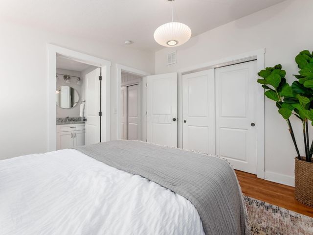 353 Kenbrook Drive, Worthington, OH 43085