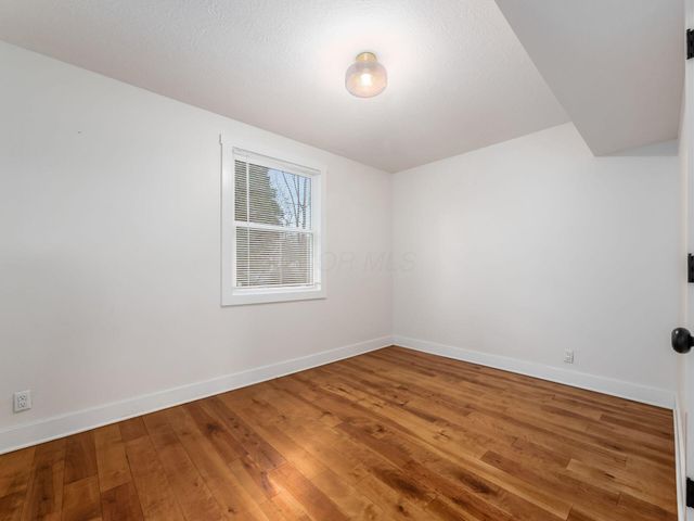 353 Kenbrook Drive, Worthington, OH 43085