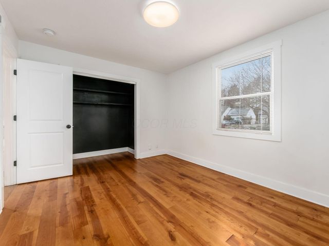 353 Kenbrook Drive, Worthington, OH 43085