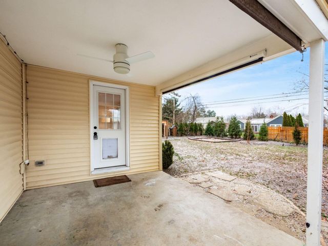 353 Kenbrook Drive, Worthington, OH 43085