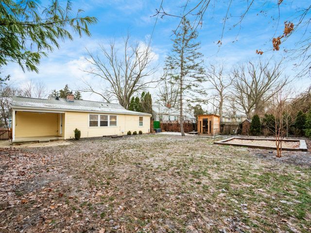 353 Kenbrook Drive, Worthington, OH 43085