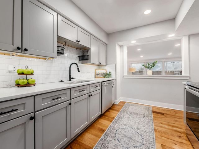 353 Kenbrook Drive, Worthington, OH 43085