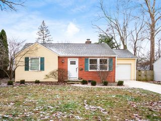 353 Kenbrook Drive, Worthington, OH 43085