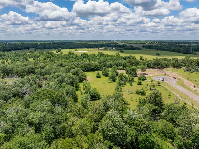 6501 Atakapan Trail, Bedias, TX 77831